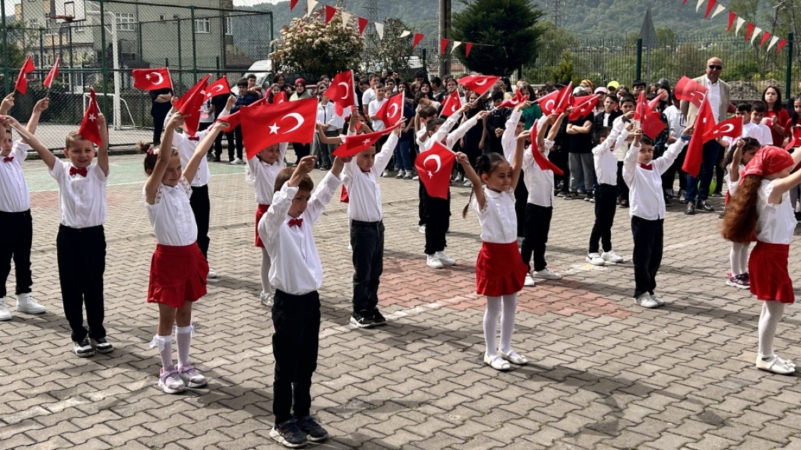 23 Nisan Ulusal Egemenlik ve Çocuk Bayramımızı coşkuyla kutladık.